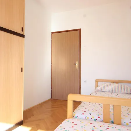 Pag 9355a Apartment