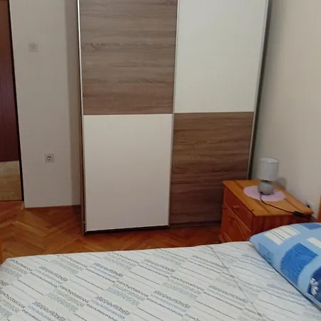 Pag 9355a Apartment *